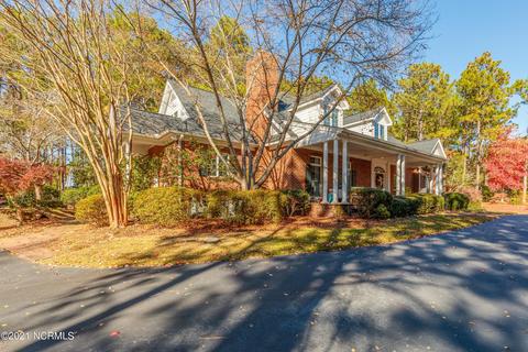 40 Cypress Point Dr, Pinehurst, NC 28374 photo 2