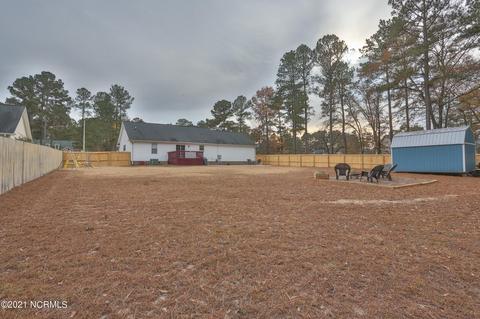 114 Trestle St, Hamlet, NC 28345 photo 6