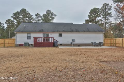 114 Trestle St, Hamlet, NC 28345 photo 5