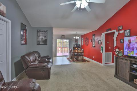 114 Trestle St, Hamlet, NC 28345 photo 13
