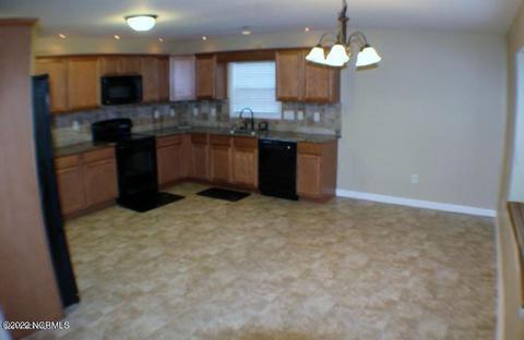101 Mandy Ln, Hubert, NC 28539 photo 5
