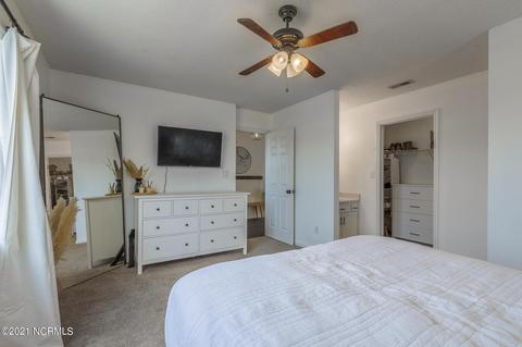 419 Dion Dr, Hubert, NC 28539 photo 9