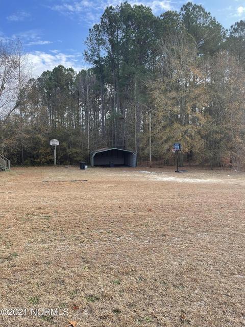 103 Meadow Ln, Hamlet, NC 28345 photo 3