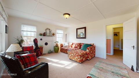 352 Community Rd, Davis, NC 28524 photo 4
