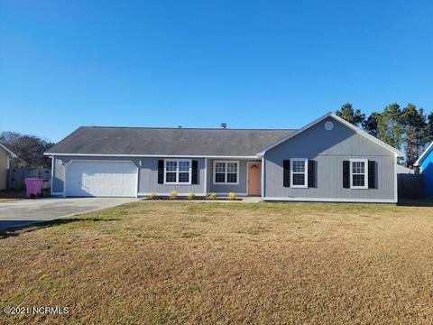 114 Daphne Dr, Hubert, NC 28539 photo 1
