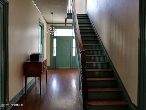 423 E 2nd St, Washington, NC 27889 photo 6