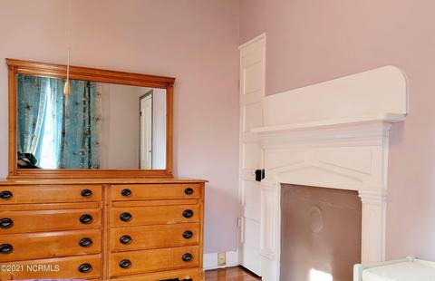 423 E 2nd St, Washington, NC 27889 photo 32