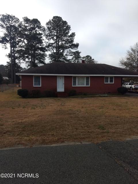 302 Willow Rd, Clinton, NC 28328 photo 1