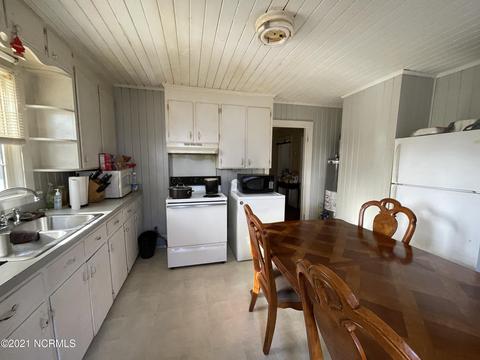 809 E 8th St, Washington, NC 27889 photo 5