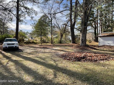 809 E 8th St, Washington, NC 27889 photo 3