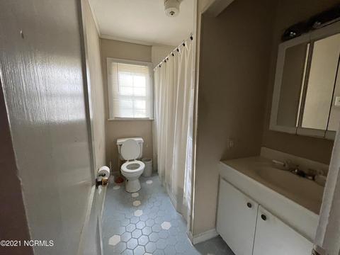 809 E 8th St, Washington, NC 27889 photo 8
