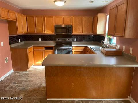 115 Hunt Dr, Hubert, NC 28539 photo 6