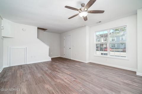 102 Apache Trl, Havelock, NC 28532 photo 4