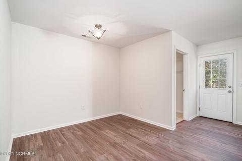 102 Apache Trl, Havelock, NC 28532 photo 5