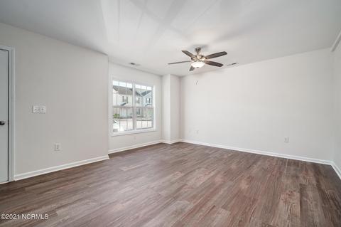 102 Apache Trl, Havelock, NC 28532 photo 3