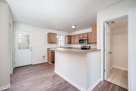 102 Apache Trl, Havelock, NC 28532 photo 7