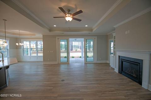 106 Knots Bend Dr, Hampstead, NC 28443 photo 6