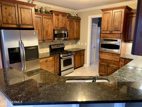 200 Chowan Dr, Chocowinity, NC 27817 photo 9