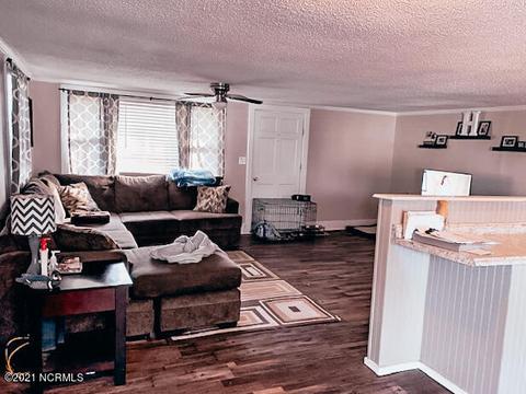 604 W Stevens St, Wallace, NC 28466 photo 7