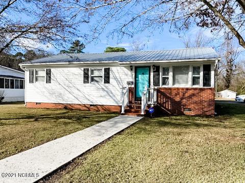 604 W Stevens St, Wallace, NC 28466 photo 1