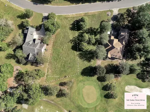 162 Cedar Point Dr, Wallace, NC 28466 photo 2