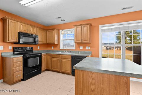 212 Target Ln, Hubert, NC 28539 photo 12
