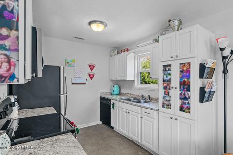 304 Crown Point Rd, Hubert, NC 28539 photo 11