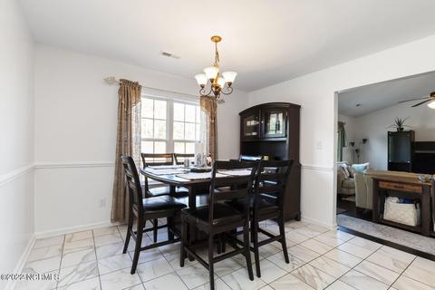 115 Cherry Grove Dr, Richlands, NC 28574 photo 8