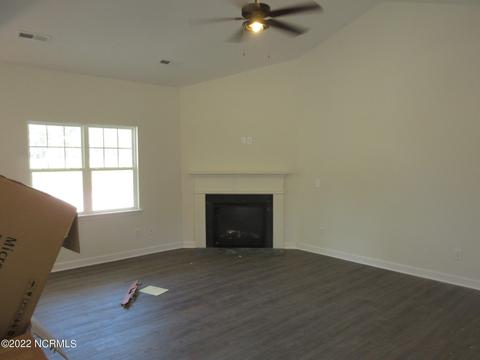 346 White Dove Dr, Hubert, NC 28539 photo 9