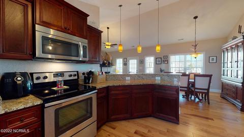 104 Echo Ridge Rd, Swansboro, NC 28584 photo 2