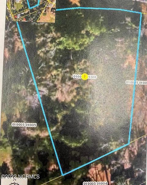 8 W Church St, Laurinburg, NC 28352