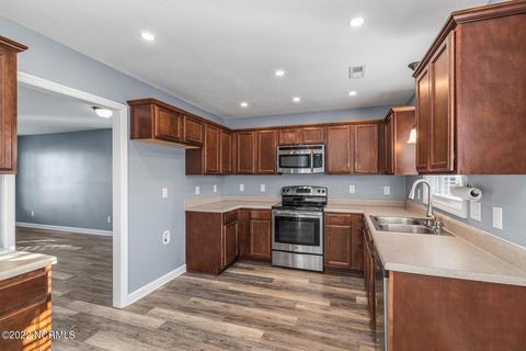 418 Sundown Ct, Hubert, NC 28539 photo 15