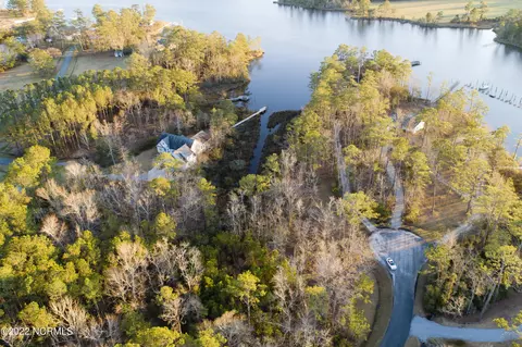 327 Compass Point Dr, Oriental, NC 28571 photo 11