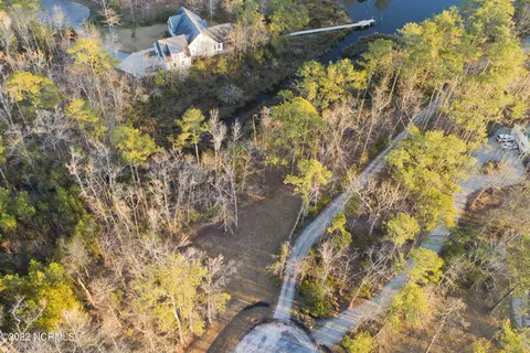 327 Compass Point Dr, Oriental, NC 28571 photo 10