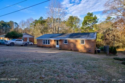 207 Shaw Rd, Hamlet, NC 28345 photo 2