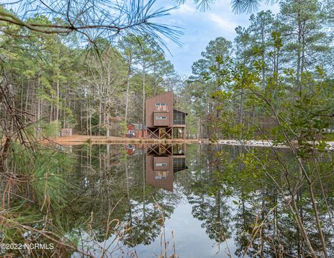 175 Devins Dr, Vass, NC 28394 photo 2