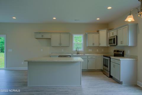 414 Sundown Ct, Hubert, NC 28539 photo 9