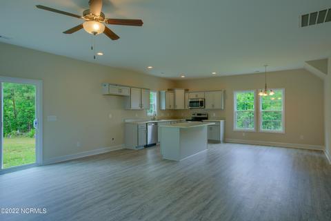 414 Sundown Ct, Hubert, NC 28539 photo 7