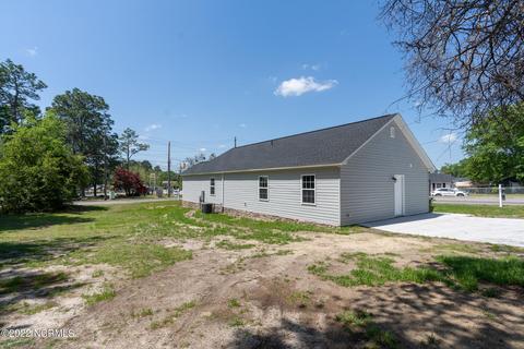 712 Mcdonald Ave, Hamlet, NC 28345 photo 4