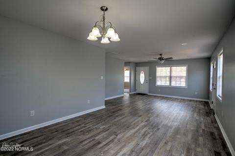 712 Mcdonald Ave, Hamlet, NC 28345 photo 14