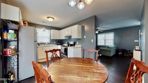 305 Rack Ln, Hubert, NC 28539 photo 4