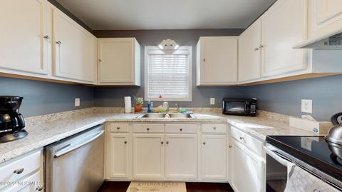 305 Rack Ln, Hubert, NC 28539 photo 5