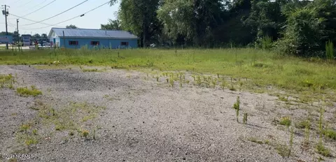 207 E New Bern Rd, Kinston, NC 28504
