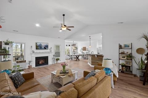 256 E Ivybridge Dr, Hubert, NC 28539 photo 8