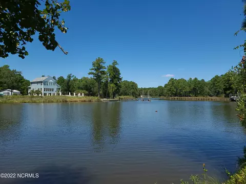 16 Sea View Ct, Bath, NC 27808