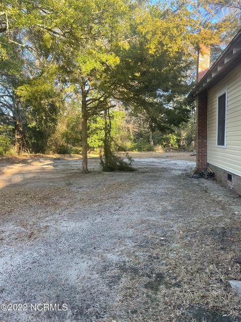 209 High St, Hamlet, NC 28345 photo 6