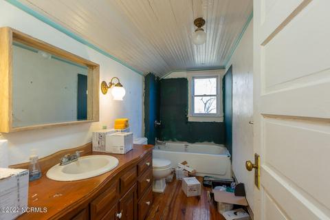 317 E Johnson St, Clinton, NC 28328 photo 18
