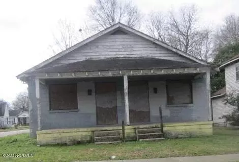 1009 Vance St E, Wilson, NC 27893 photo 2