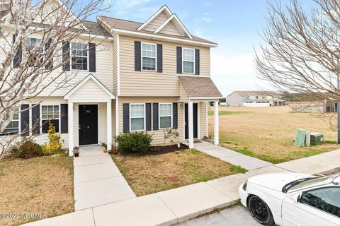 307 Burley Dr UNIT 9, Hubert, NC 28539 photo 2