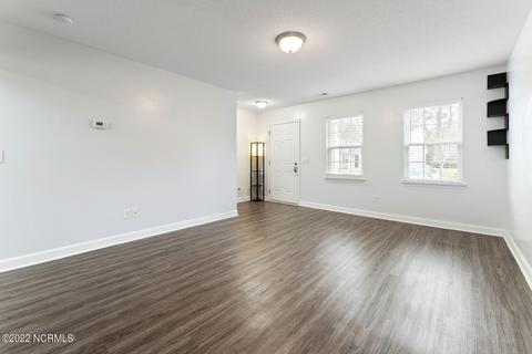 307 Burley Dr UNIT 9, Hubert, NC 28539 photo 5